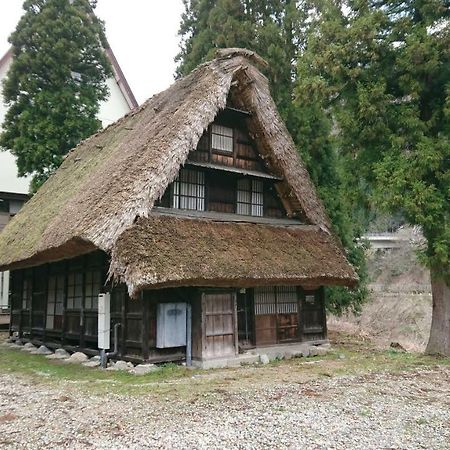 Hotel Gokayama Gassho No Sato Nanto Exterior foto